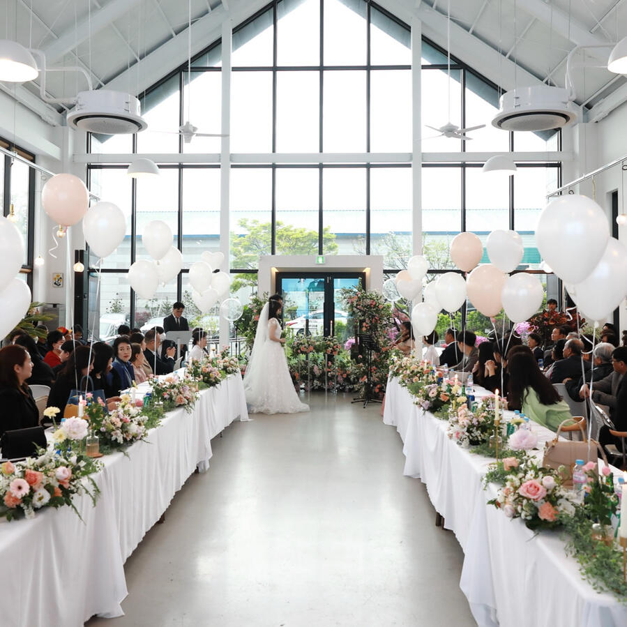 Restaurant Wedding